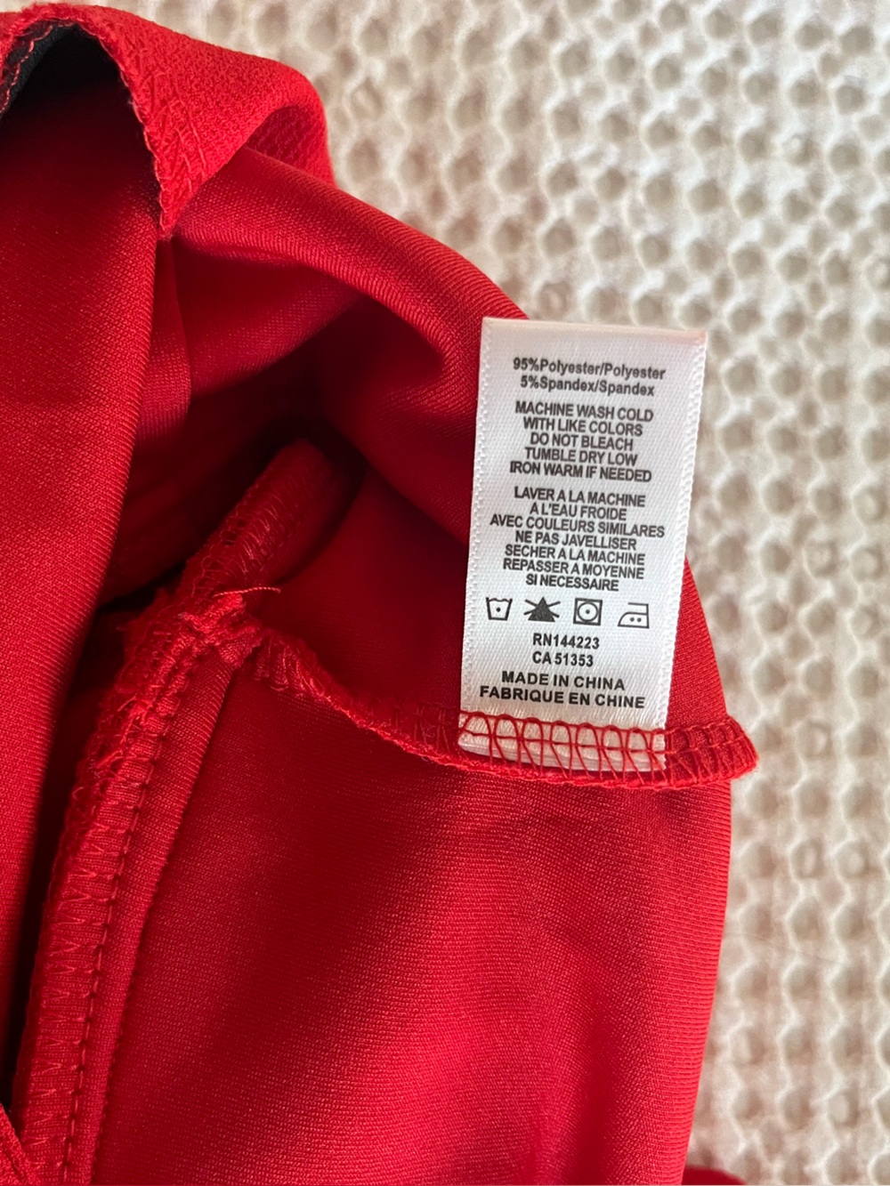 ANTHROPOLOGIE RED CATHY STRUCTURED JUMPSUIT SZ Medium - Picture 15 of 15